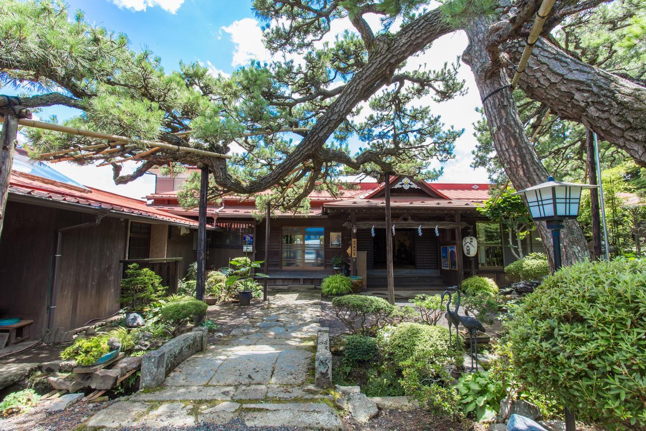 Daikokuya Mt.Fuji Hotel Fujiyoshida Bagian luar foto